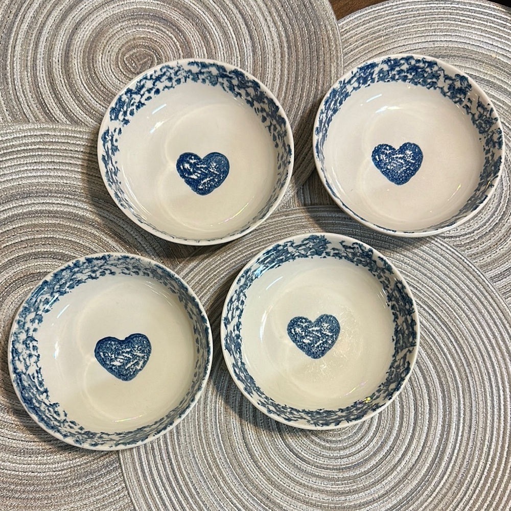 Folk Craft by Tienshan Made in China Blue and White Heart Pattern Bowls 4 pc set